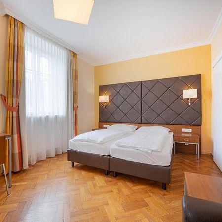 Villa Ceconi By Das Gruene Hotel Zur Post - 100% Bio Salzburg Ngoại thất bức ảnh